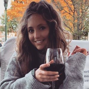 Meet your Posher, Brenna